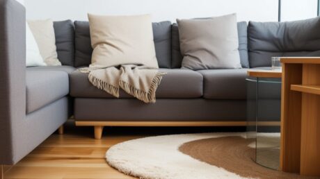 Как удалить следы клея с мебели и стекол